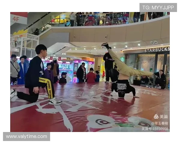 上海街舞队赛场历程与经验分享探讨街舞文化的传承与创新