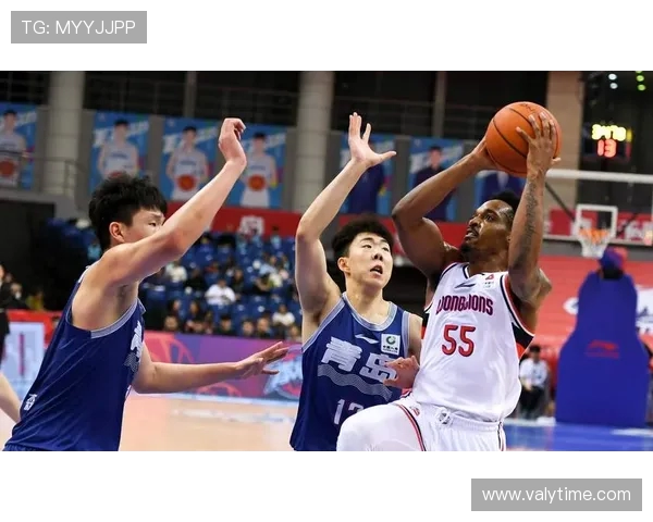 青岛国信力克广州龙狮取得重要胜利 展现强大攻防实力