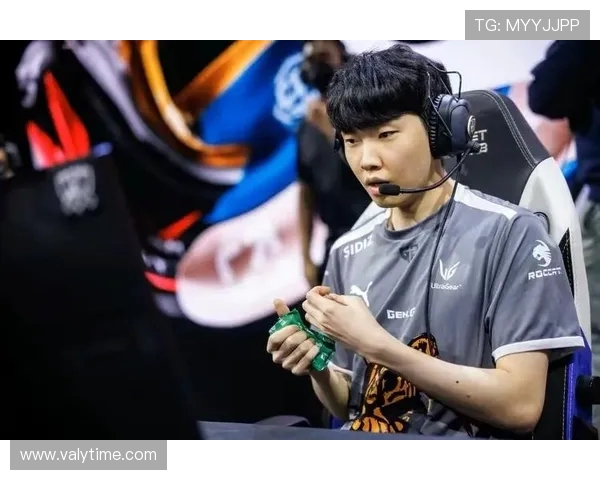 Chovy中单崛起之路：从天赋少年到电竞顶尖高手的成长历程